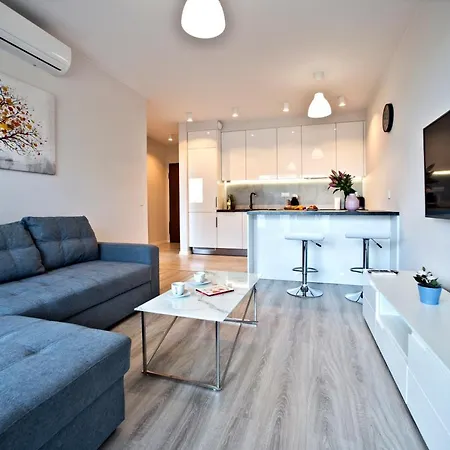 Marina Mokotow P&o Serviced Varsó