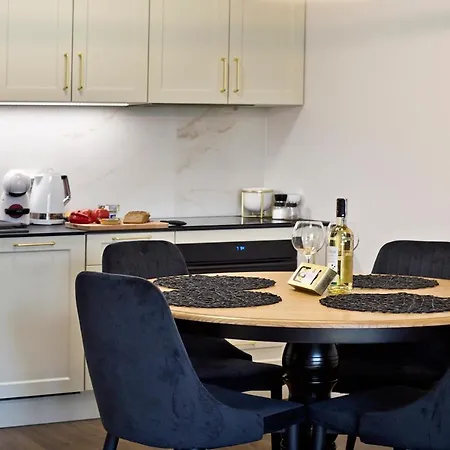 Marina Mokotow P&o Serviced * Varsó